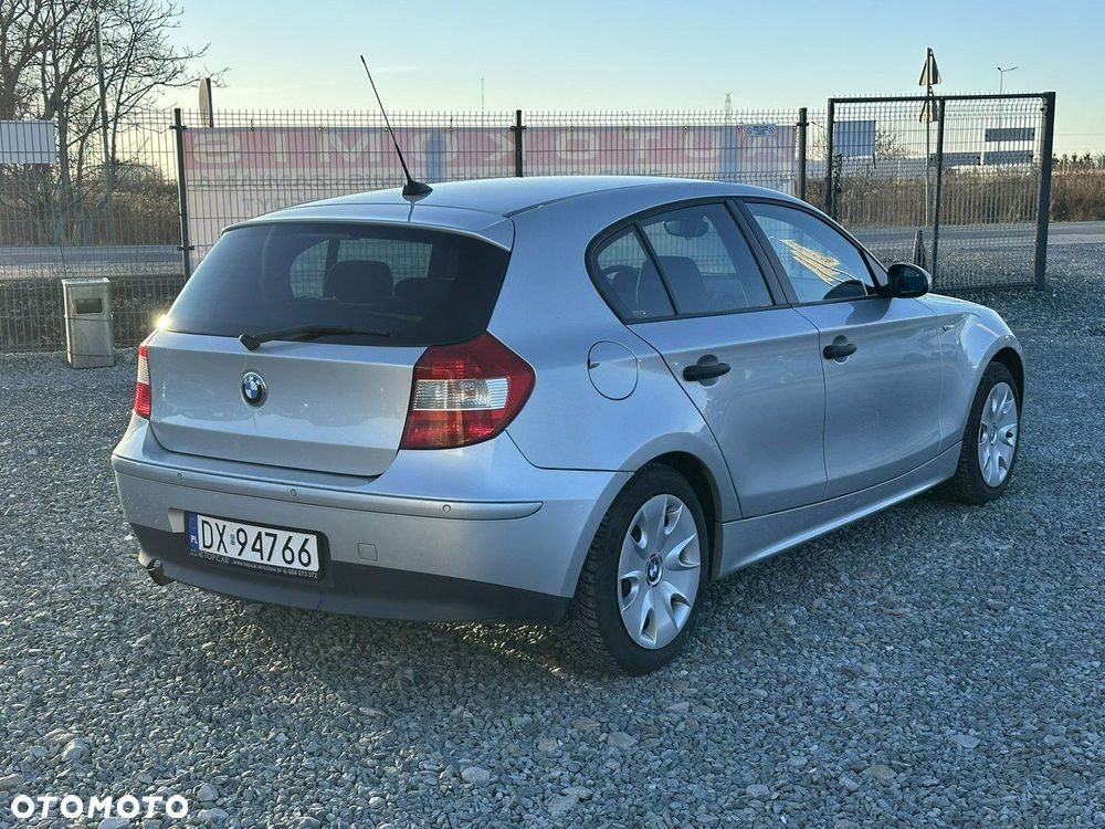 BMW Seria 1 116i - 6