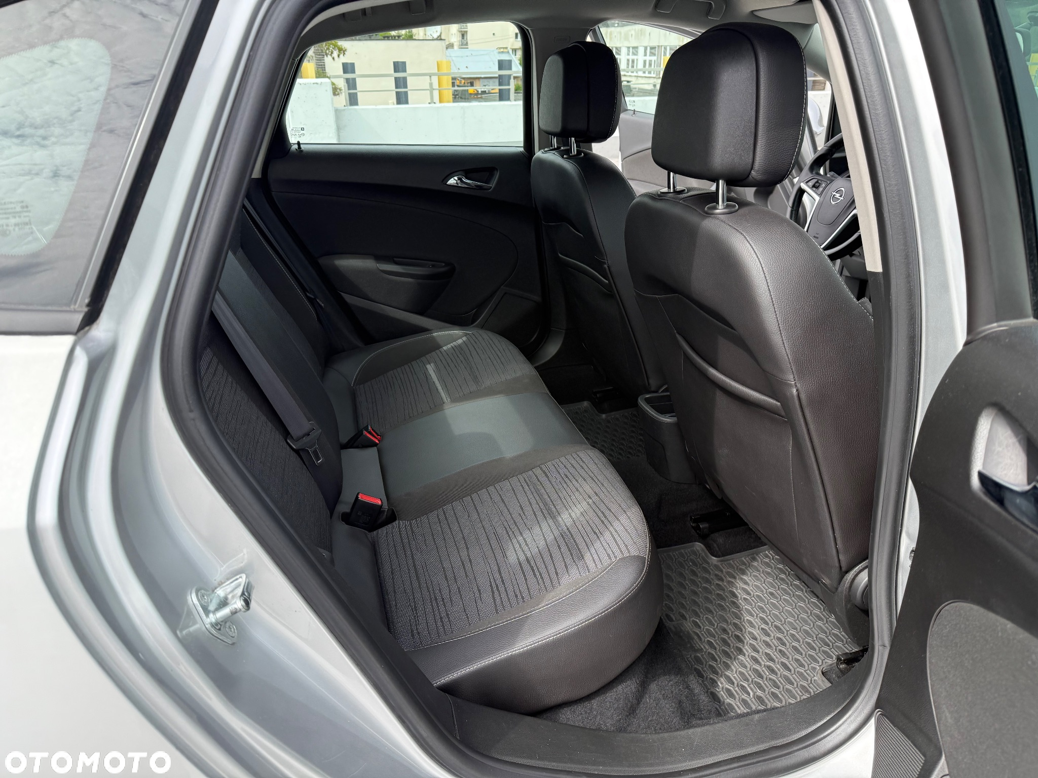 Opel Astra IV 1.6 Essentia - 22