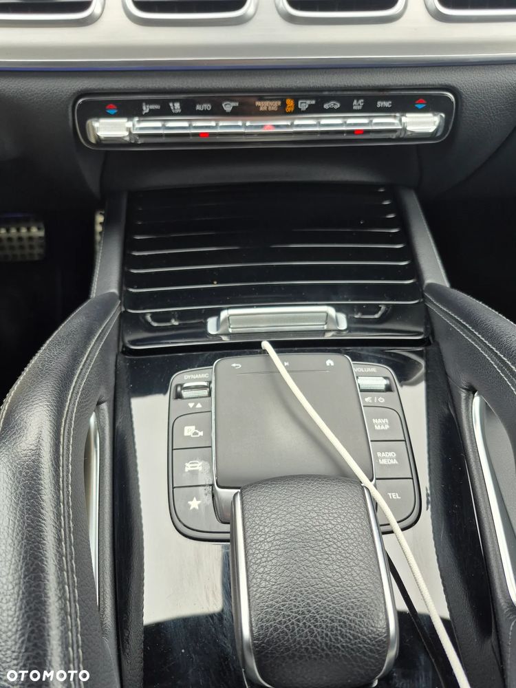 Mercedes-Benz GLE - 33