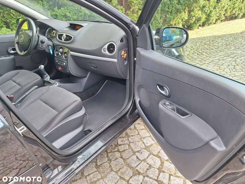 Renault Clio 1.2 16V 75 Dynamique - 17