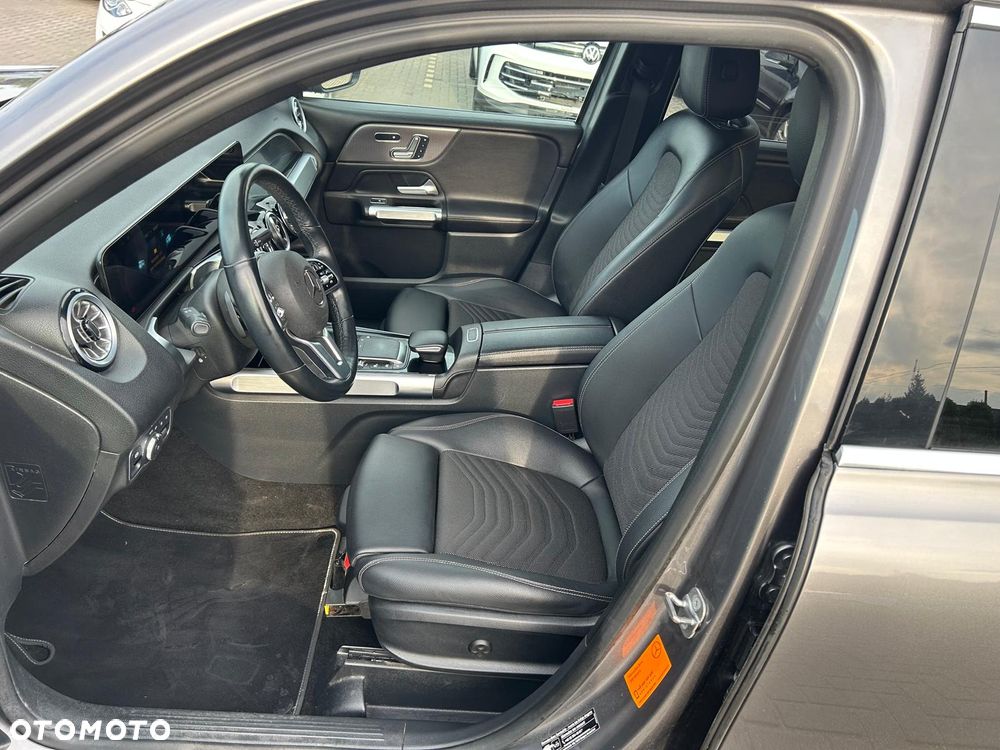 Mercedes-Benz GLB 200 d Progressive 8G-DCT - 16