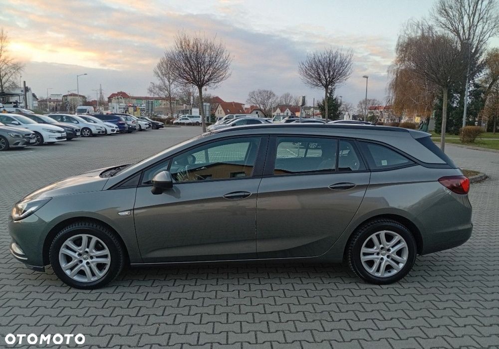 Opel Astra - 11
