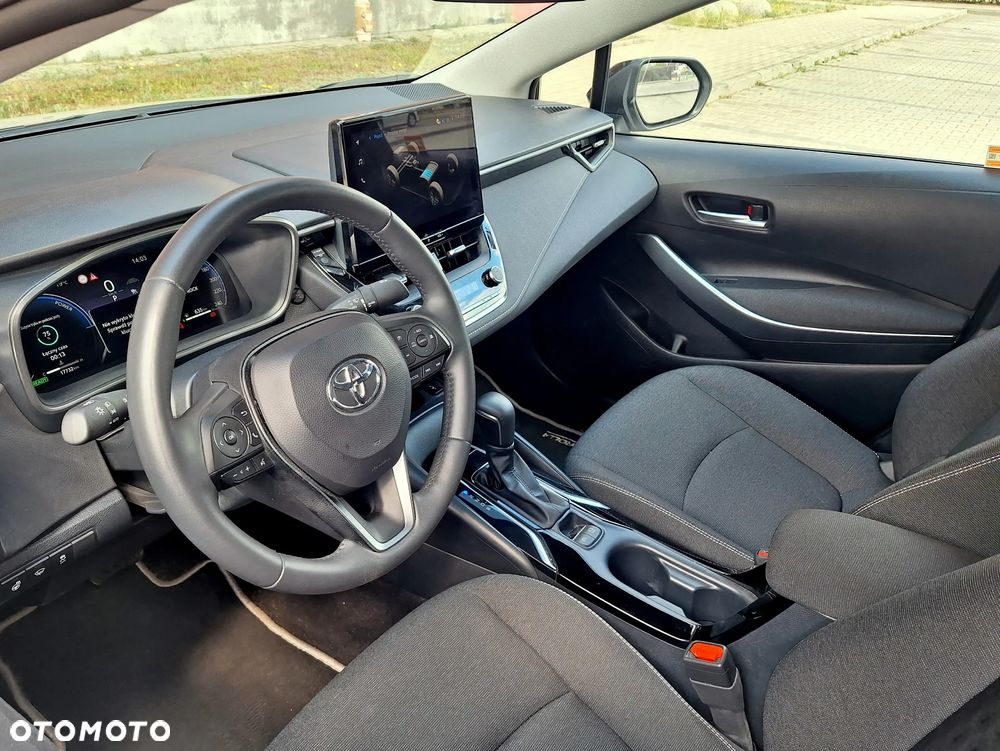 Toyota Corolla 1.8 Hybrid Style - 17