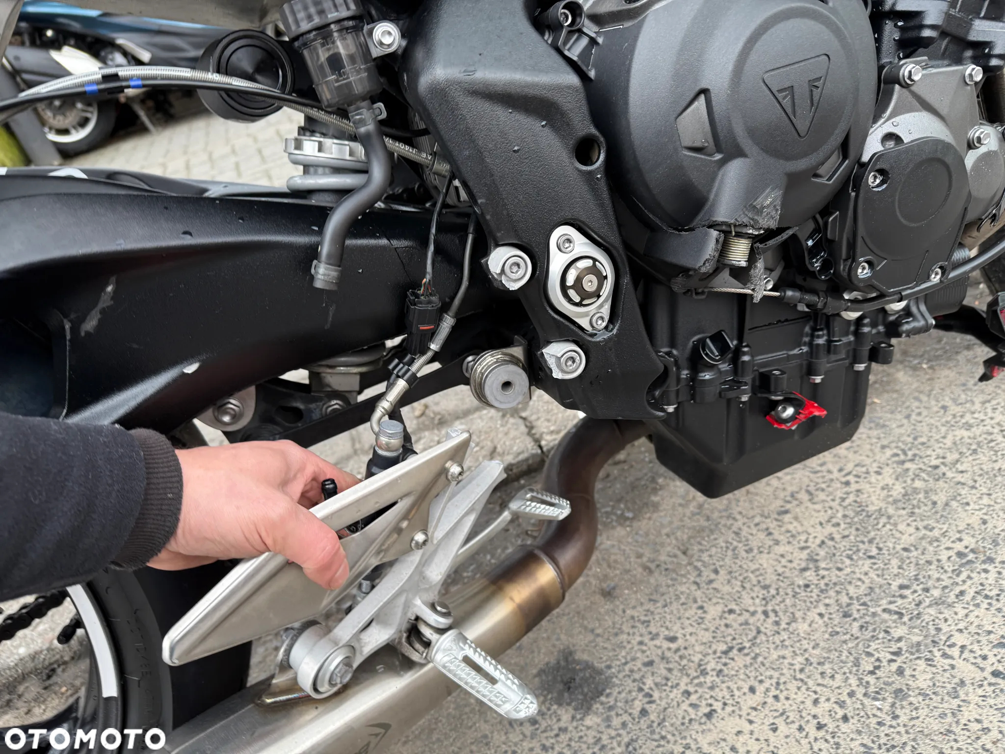 Triumph Street Triple - 27