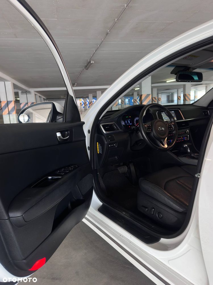 Kia Optima - 13
