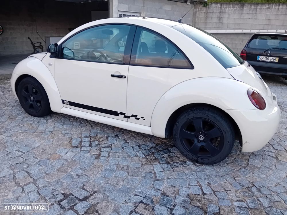 VW New Beetle - 5