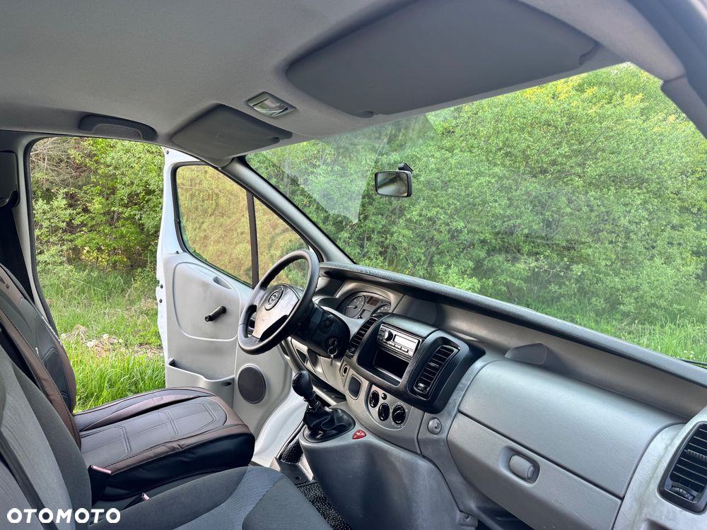 Opel Vivaro - 22