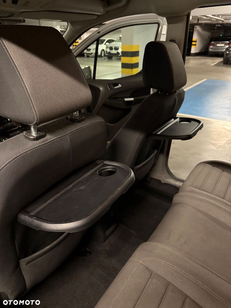 Ford Tourneo Connect Grand - 31