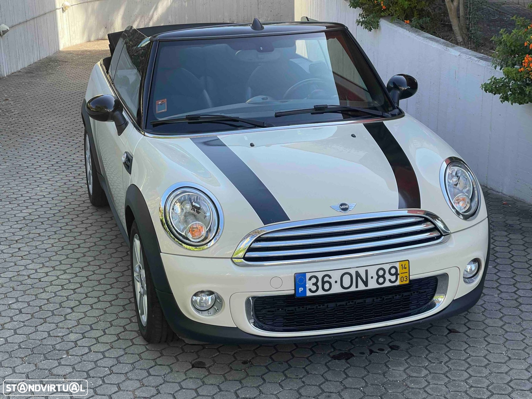 MINI Cabrio Cooper D - 12