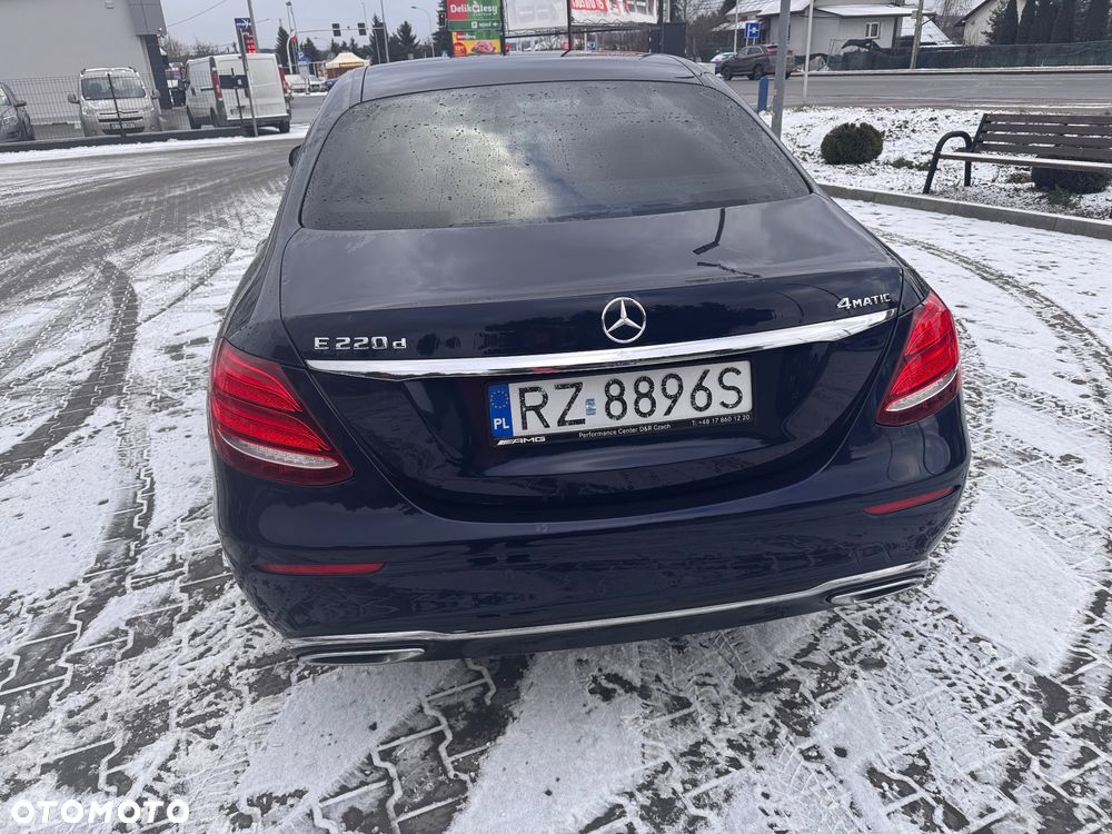 Mercedes-Benz Klasa E 220 d 4-Matic Business Edition 9G-TRONIC - 9