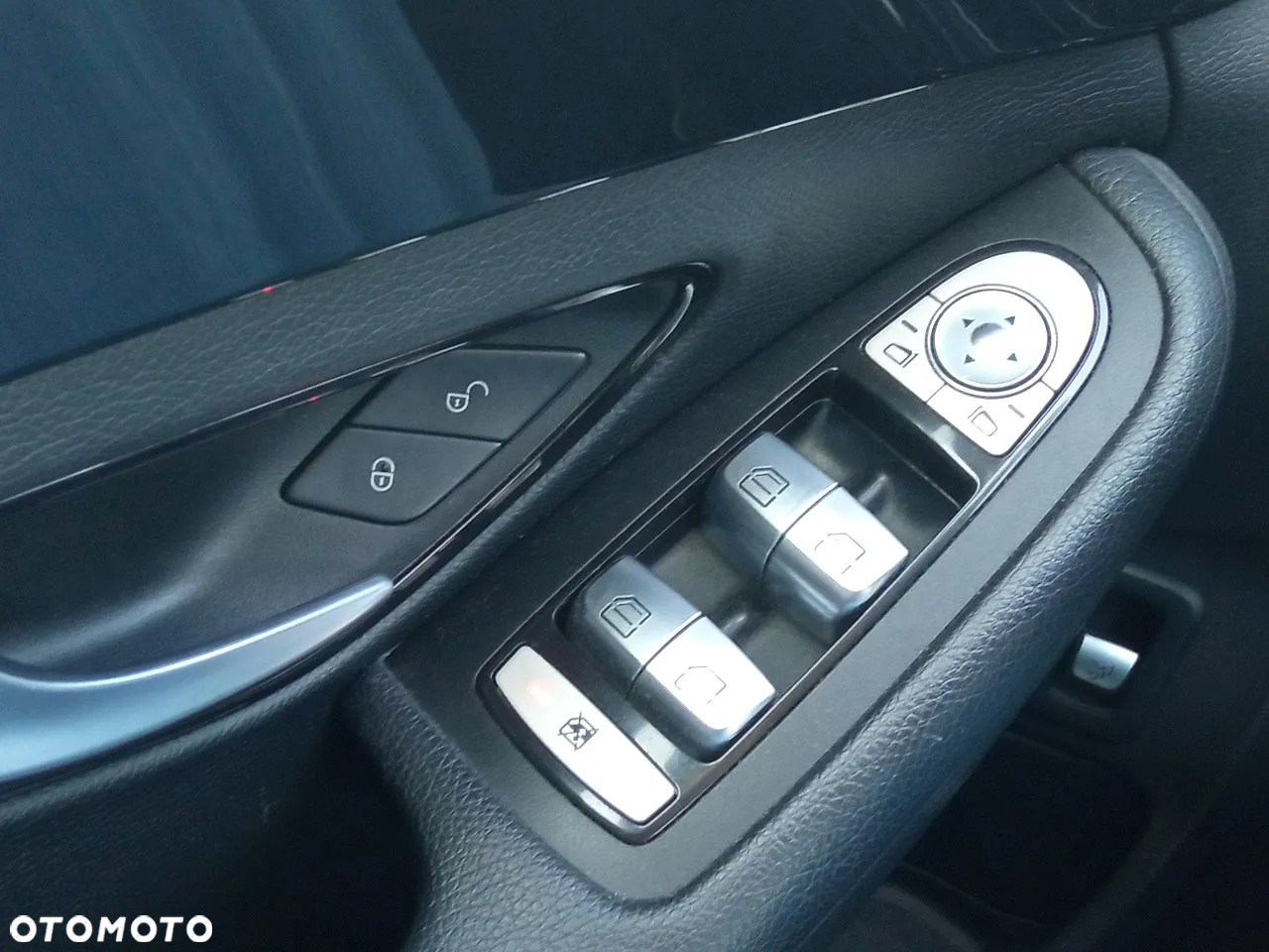 Mercedes-Benz Klasa C 180 (BlueTEC) d T Avantgarde - 18