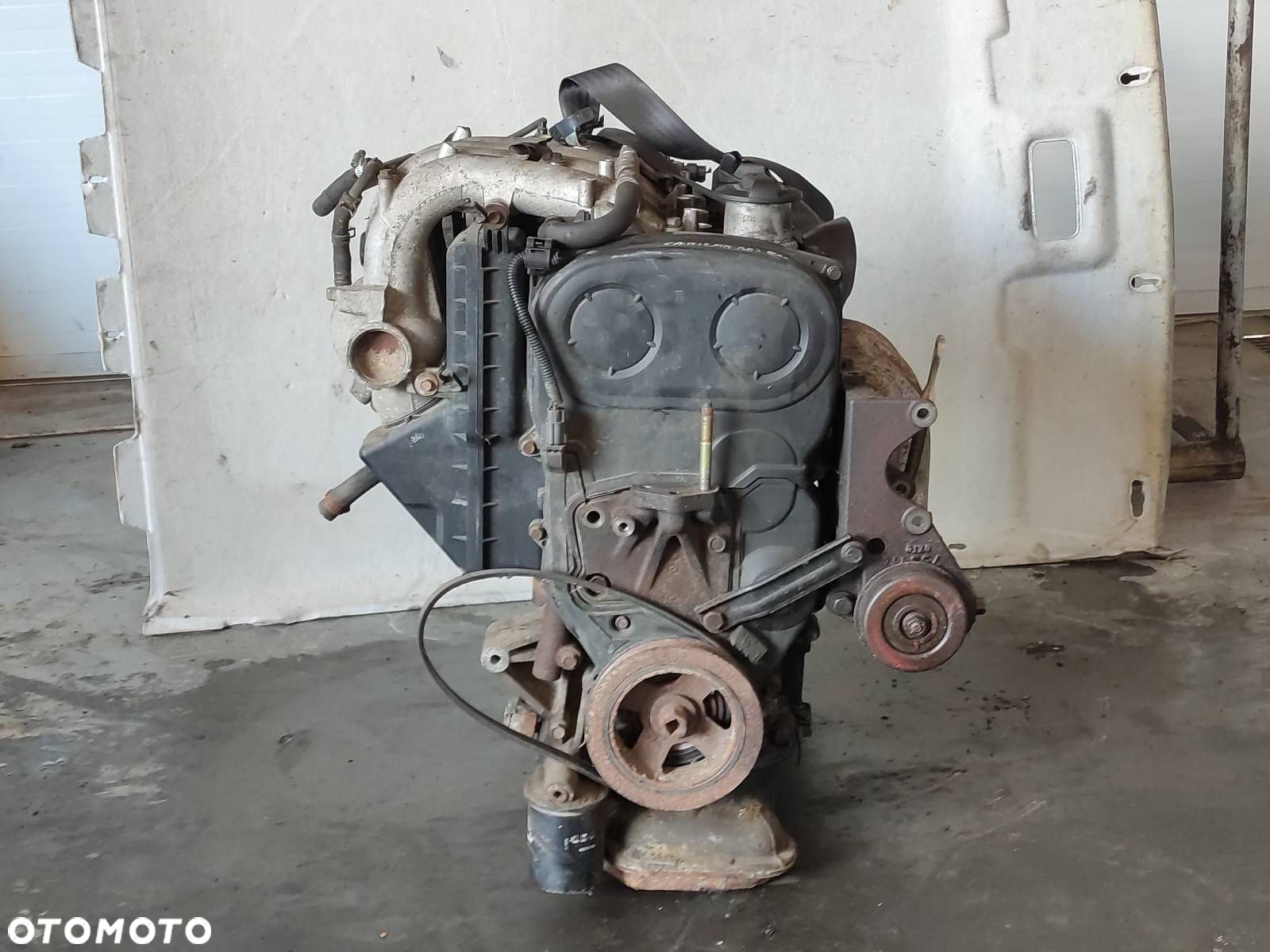 SILNIK  MITSUBISHI CARISMA I 4G93 - 3