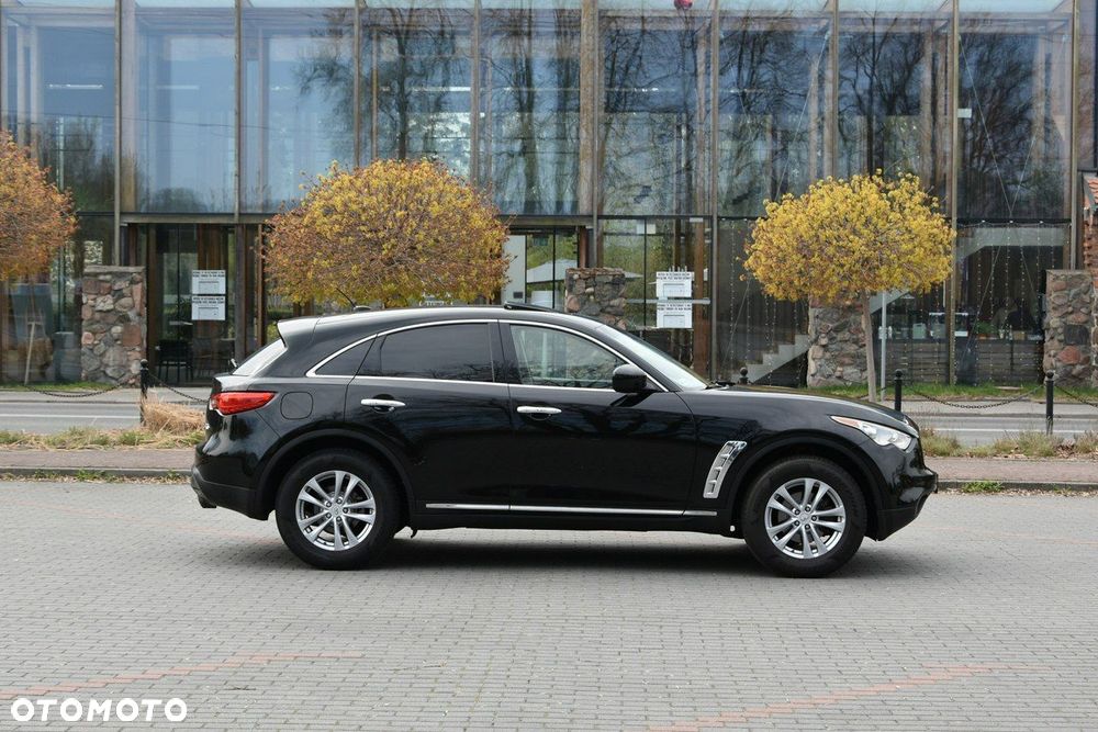 Infiniti FX - 18