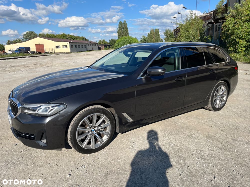 BMW Seria 5 520d xDrive - 18