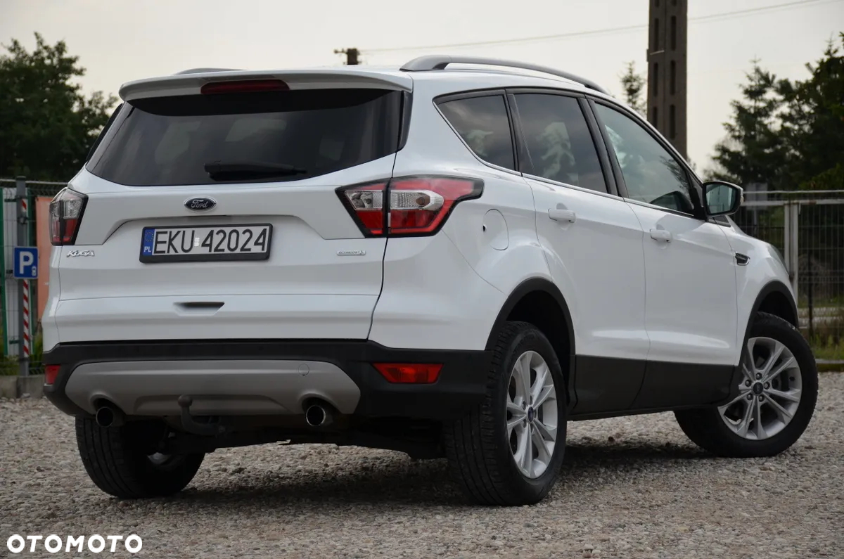 Ford Kuga 1.5 EcoBoost 2x4 Business Edition - 11