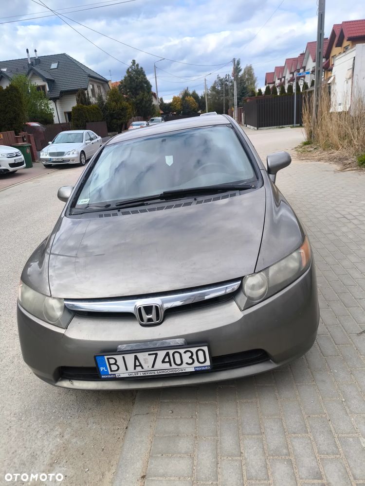 Honda Civic 1.8 Comfort - 3