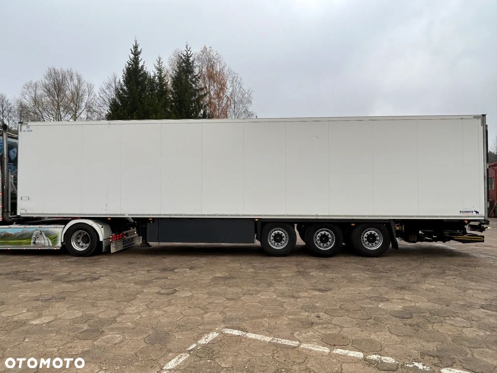 Schmitz Cargobull CARRIER VECTOR 1550 / WINDA z UDT / GRUBA ŚCIANA 7 CM / 4 ZAMKNIĘCIA / OŚ PODNOSZONA / BARDZO ŁADNE OPONY / AGREGAT TYLKO 2952 MOTOGODZIN !! - 7