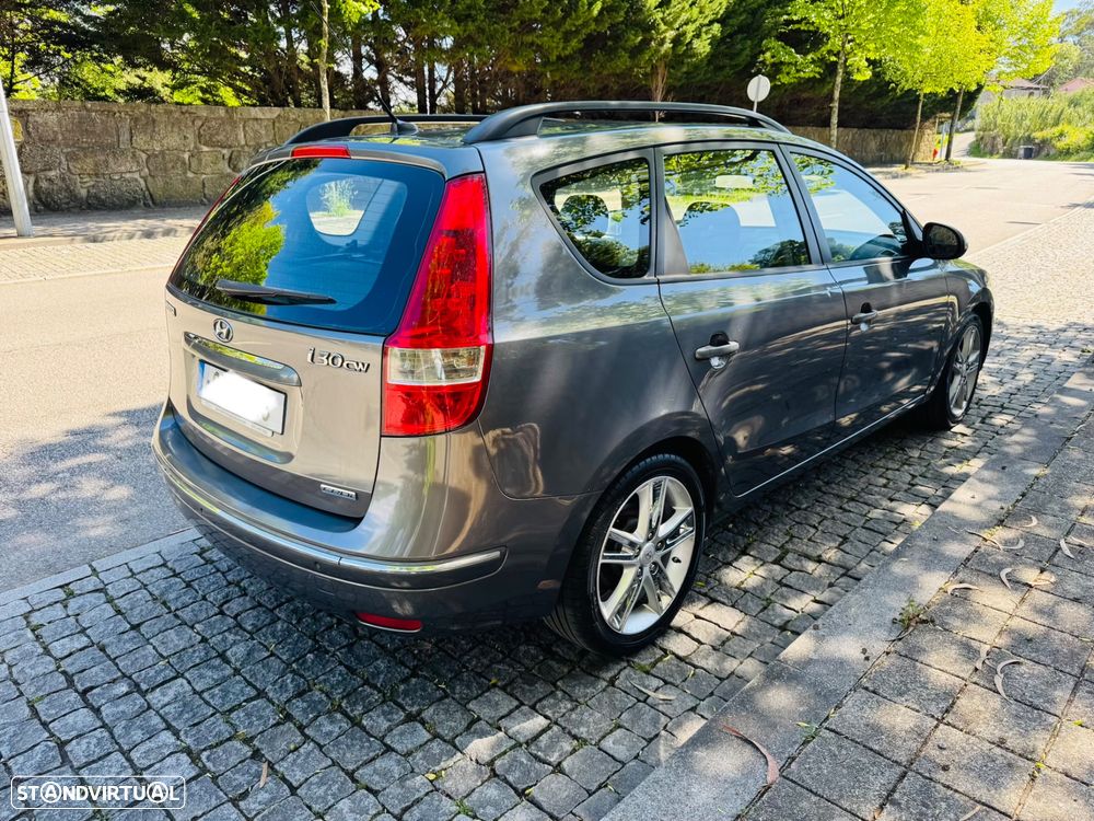 Hyundai i30 1.6 CRDI Blue Comfort - 3