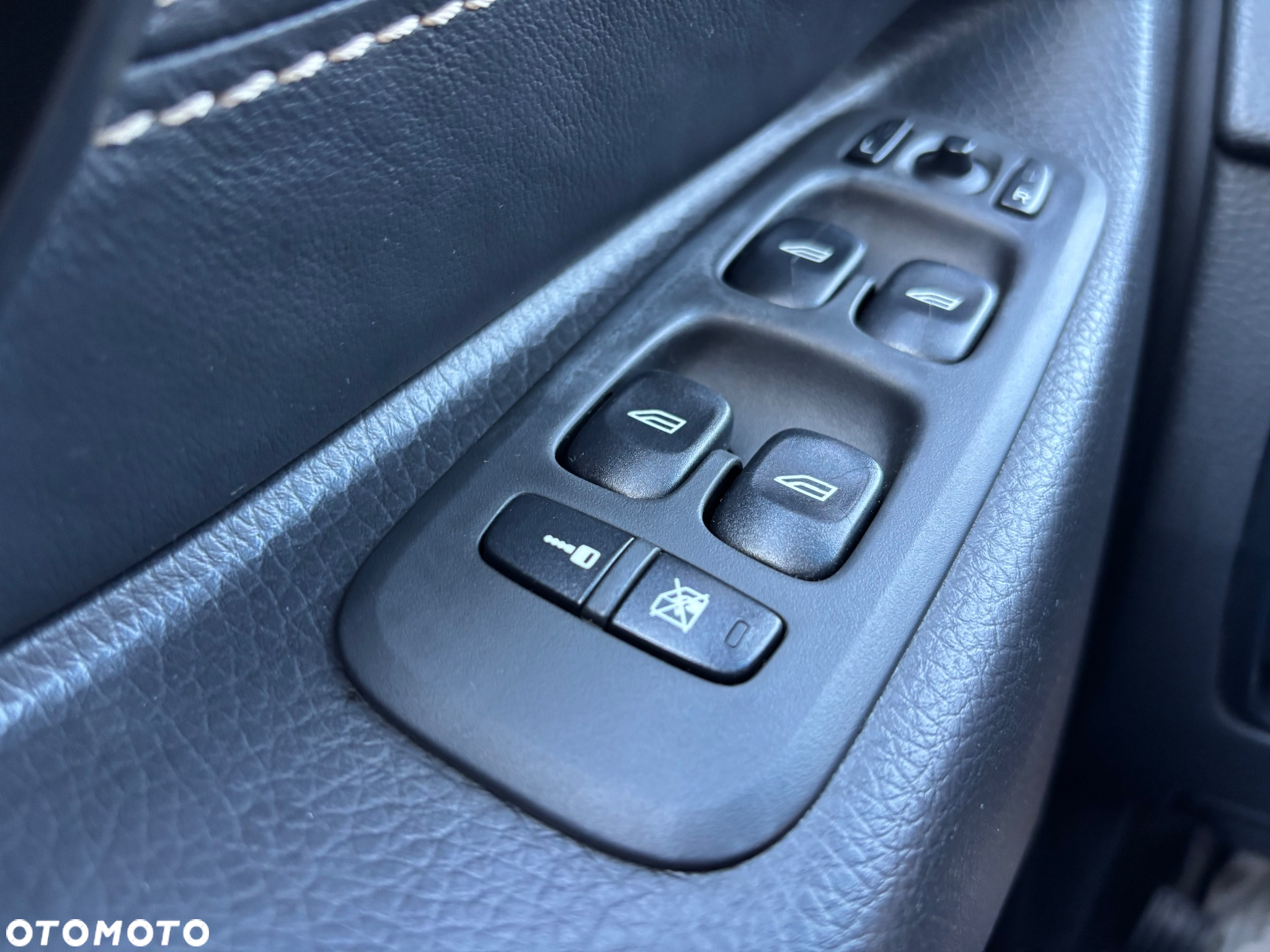 Volvo XC 90 - 9