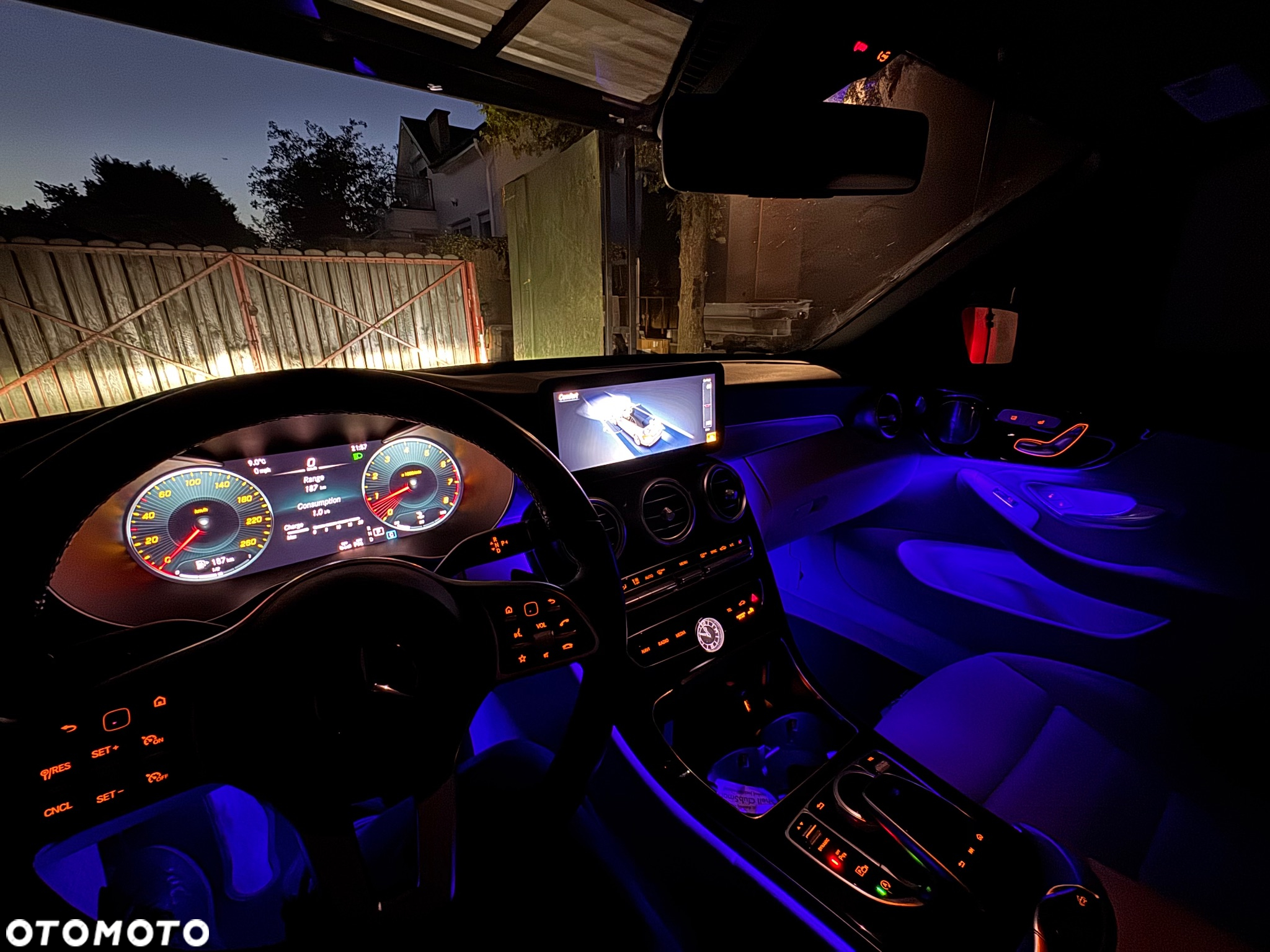 Mercedes-Benz Klasa C 300 4Matic 9G-TRONIC AMG Line - 38