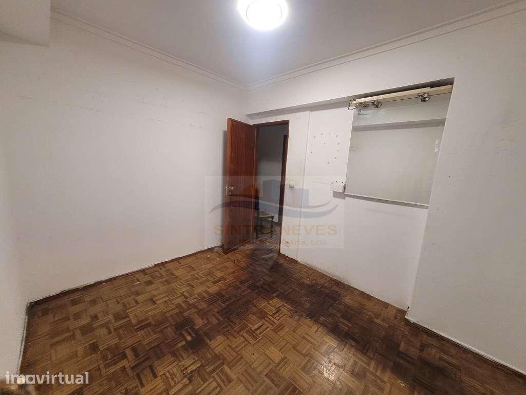 T2 a venda no centro do casal de são Brás - Prédio com elevador - Grande imagem: 4/35