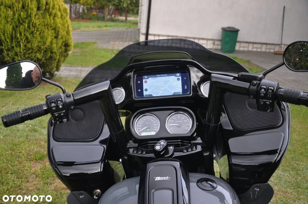 Harley-Davidson Touring Road Glide - 10
