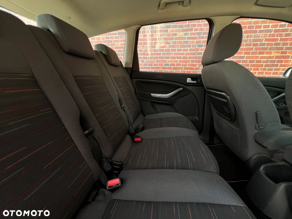 Ford Focus C-Max - 19