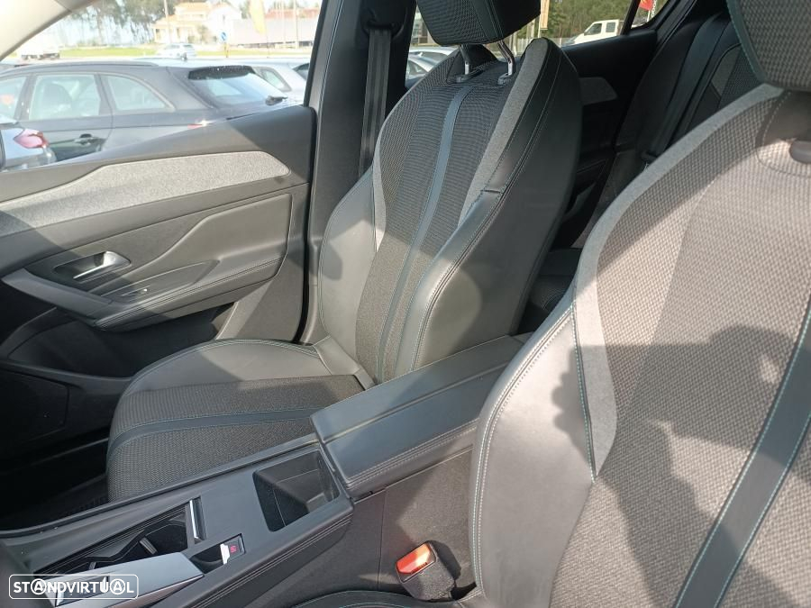 Peugeot 308 - 7
