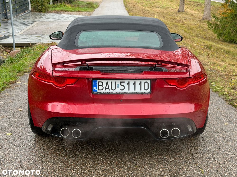 Jaguar F-Type R AWD - 12