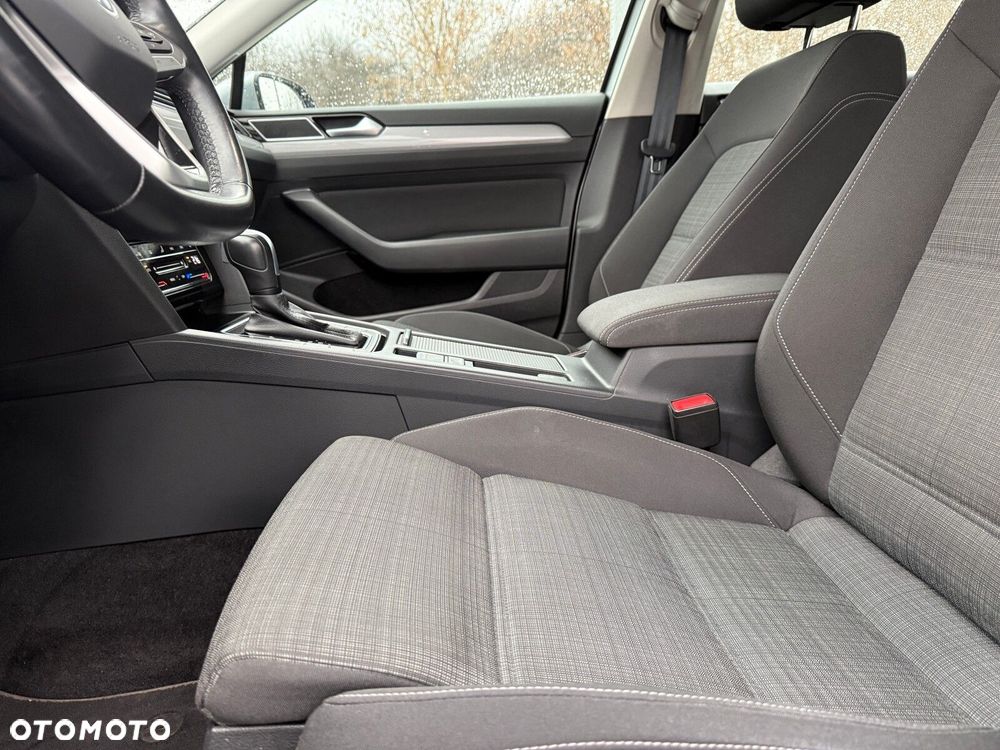 Volkswagen Passat Variant 2.0 TDI EVO Business DSG - 12