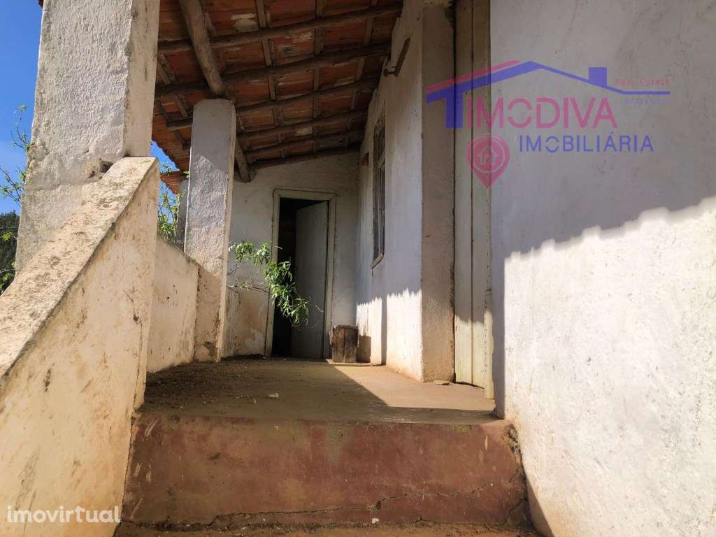 Simpática Propriedade rural afeto a arrecadação e arrumos em Castan... - Grande imagem: 3/22