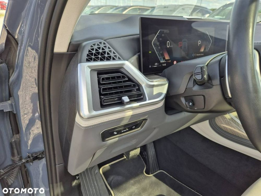 BMW X7 - 8