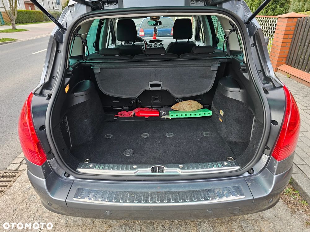 Peugeot 308 1.6 HDi Premium Plus - 3