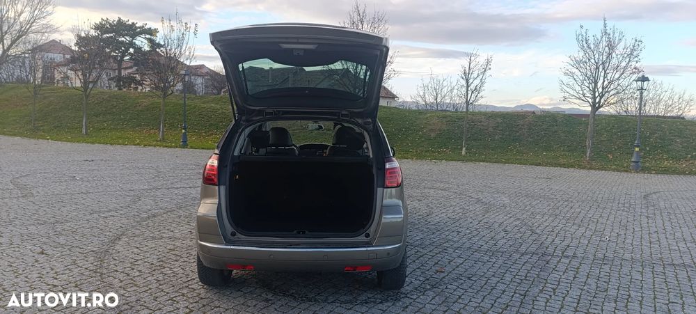 Citroën C4 Picasso 2.0 HDi FAP Exclusive - 6