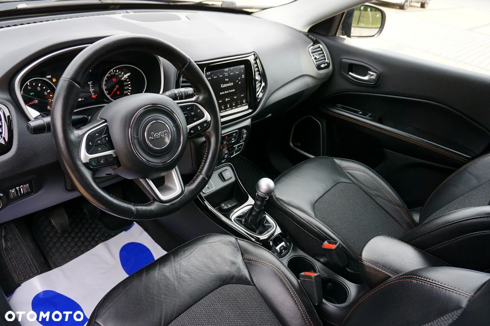 Jeep Compass 1.4 TMair Limited FWD S&S - 23