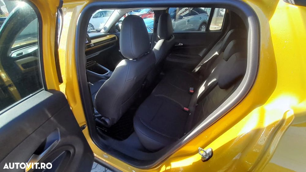 Jeep Avenger 1.2 AT6 Turbo MHEV Summit - 13