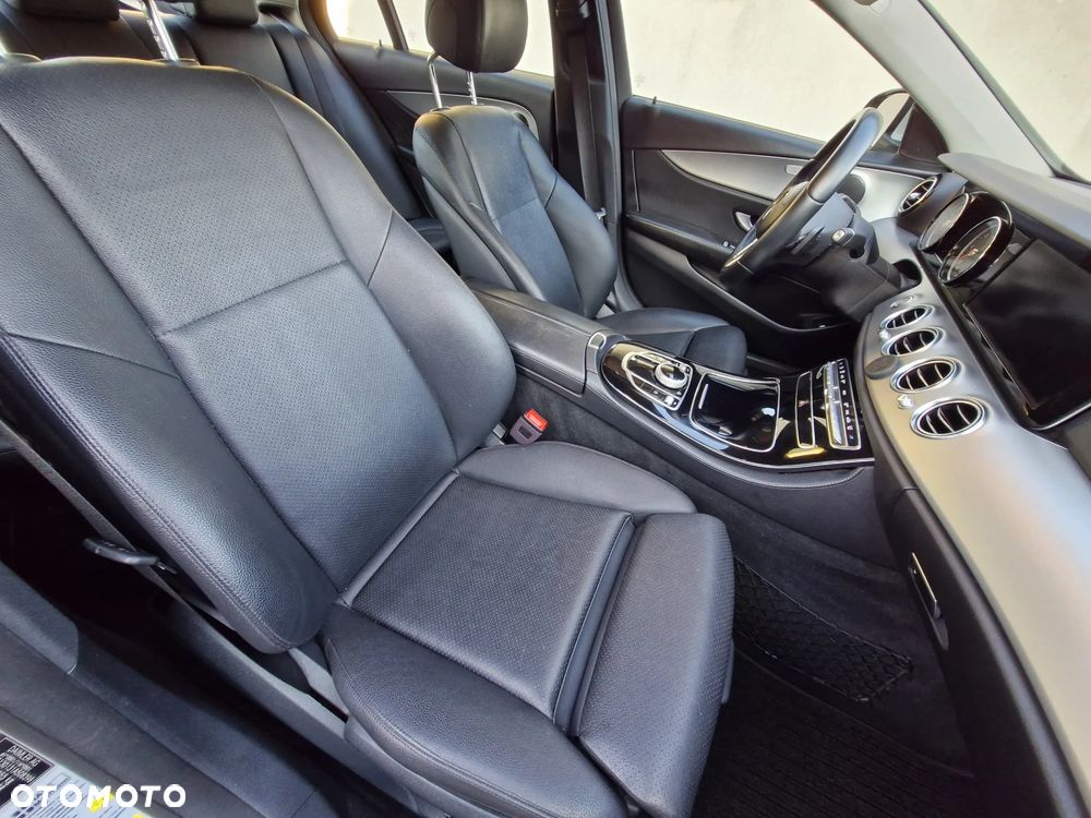Mercedes-Benz Klasa E 220 d 9G-TRONIC - 10