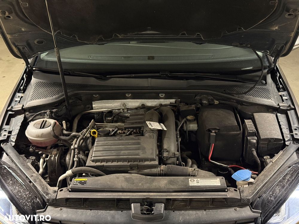 Volkswagen Golf 1.4 TSI BMT Highline - 12