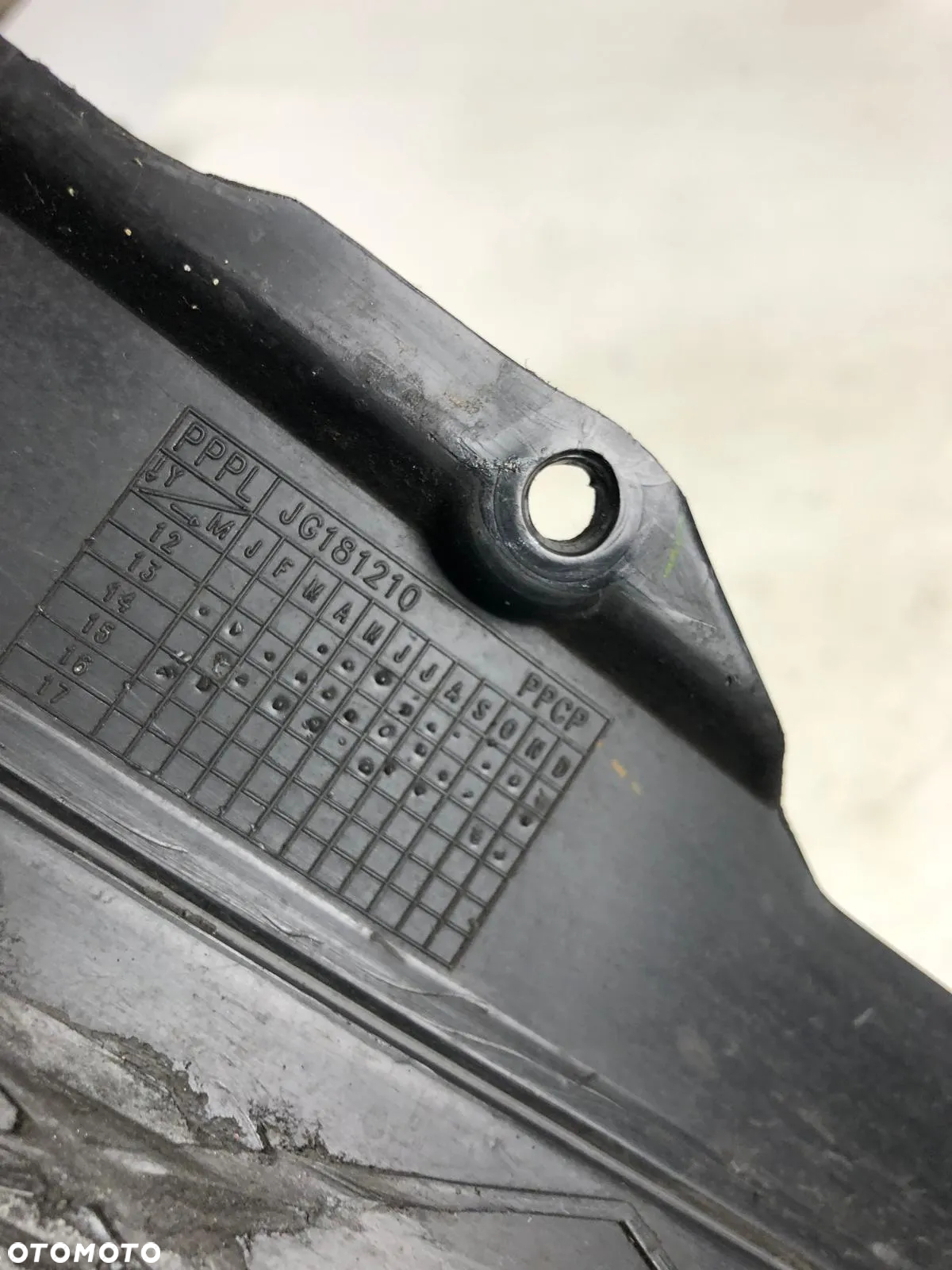 KTM Duke 125 390 13-16 Osłona Łańcucha - 7
