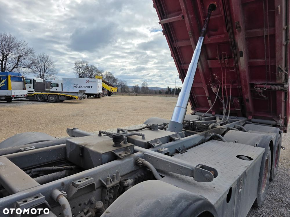 Mercedes-Benz Arocs - 6