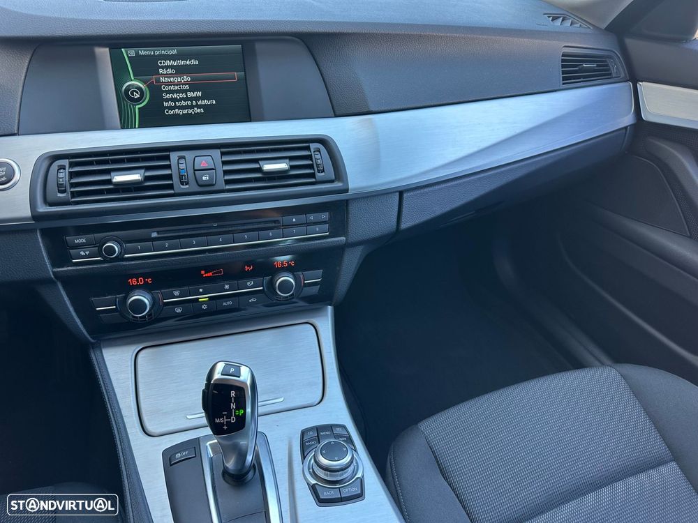 BMW 520 d Auto - 11
