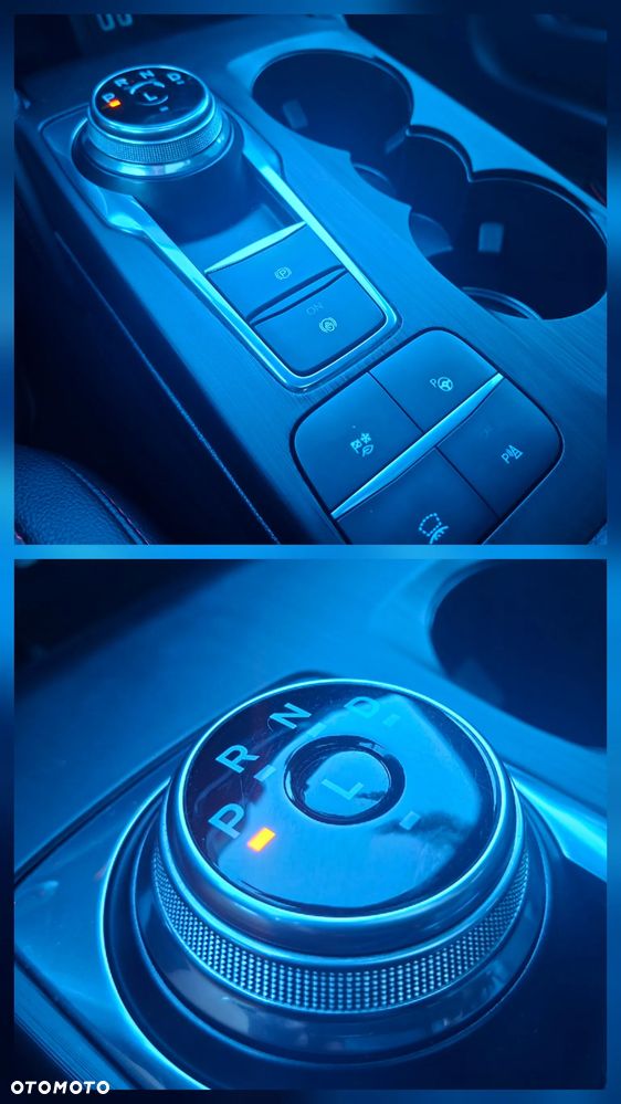 Ford Kuga 2.5 Duratec FHEV ST-LINE X - 22