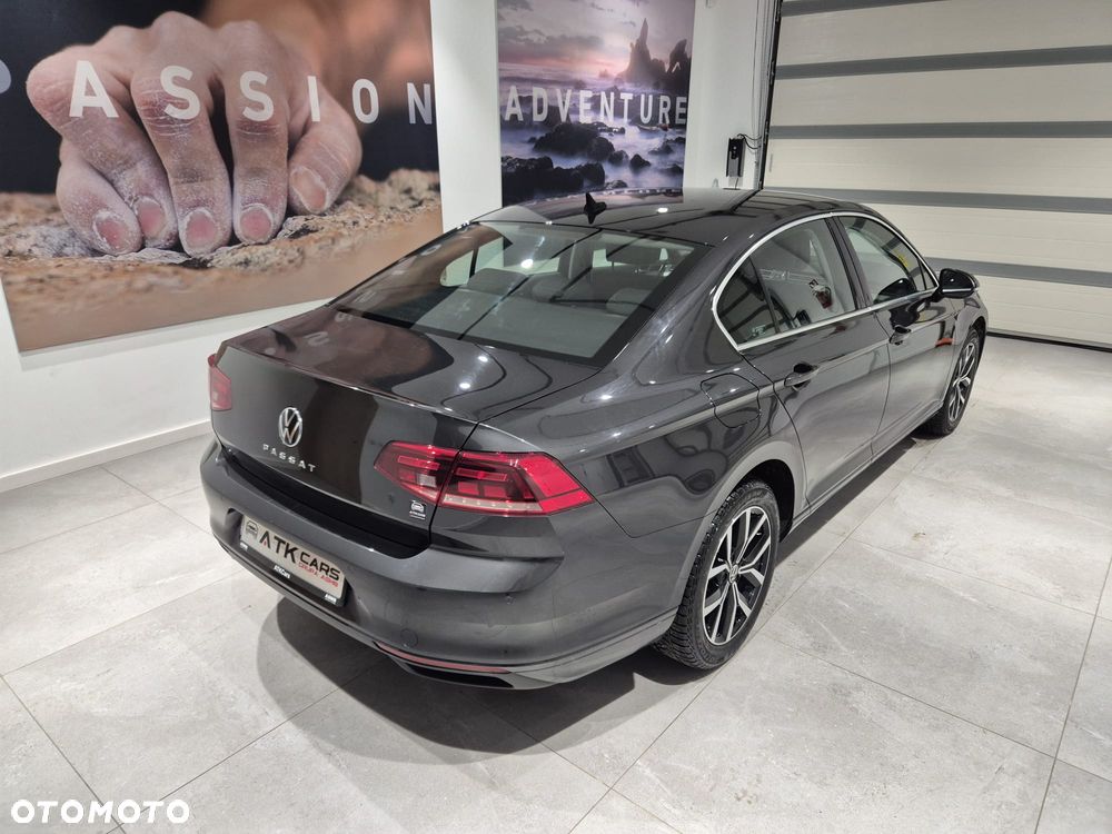 Volkswagen Passat 2.0 TDI EVO Business DSG - 24