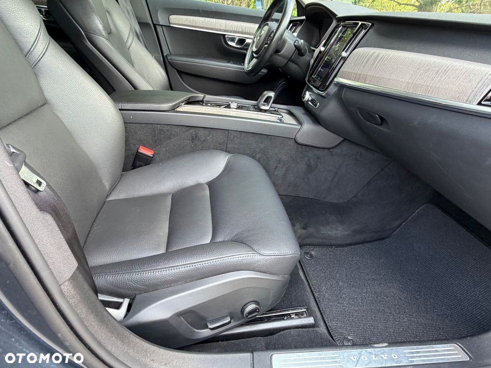 Volvo V90 Cross Country D5 AWD Pro - 25