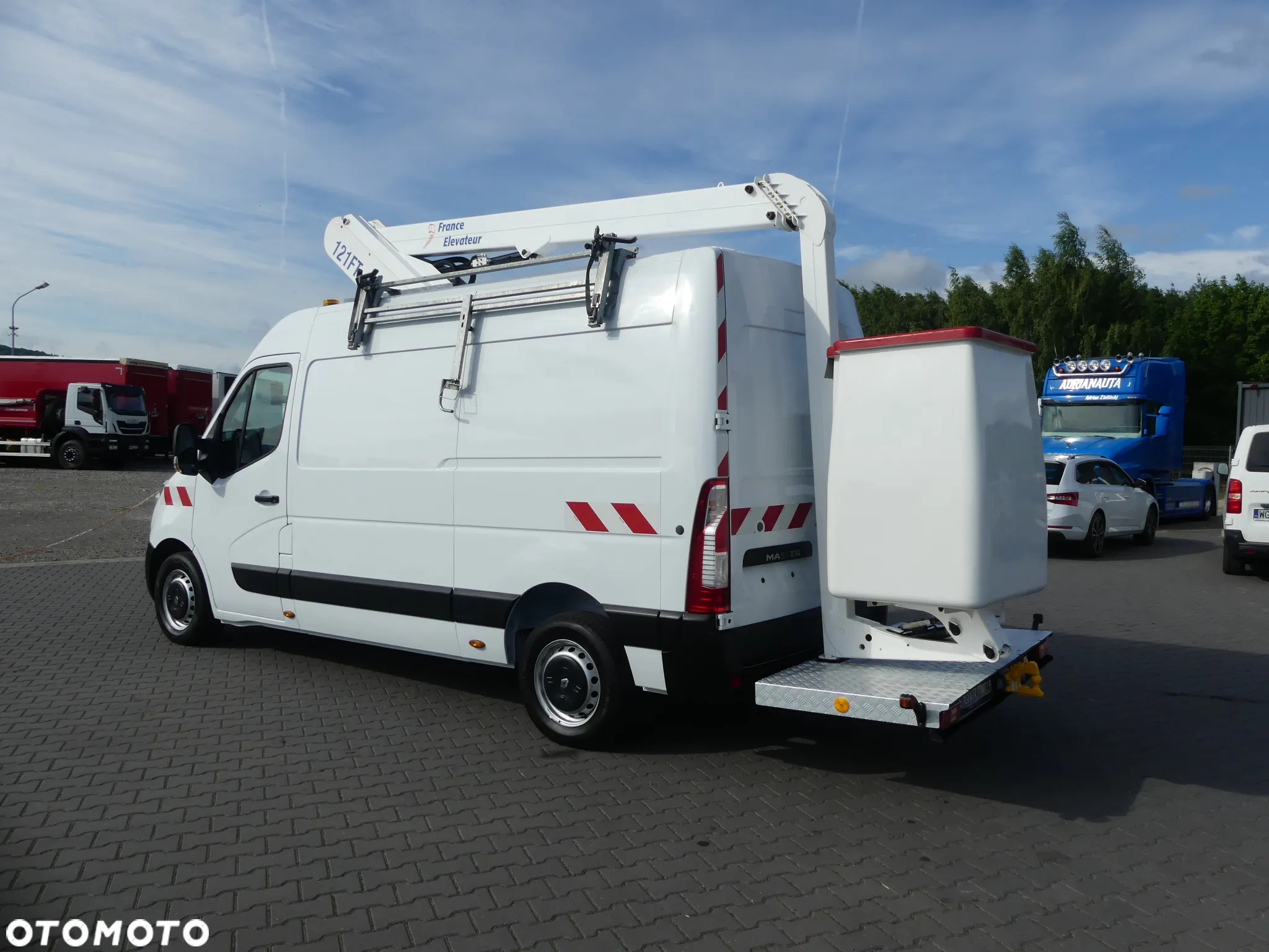 Renault MASTER / PODNOŚNIK KOSZOWY / ZWYŻKA 12M / - 7