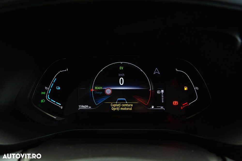 Renault Arkana E-TECH 145 Evolution - 25