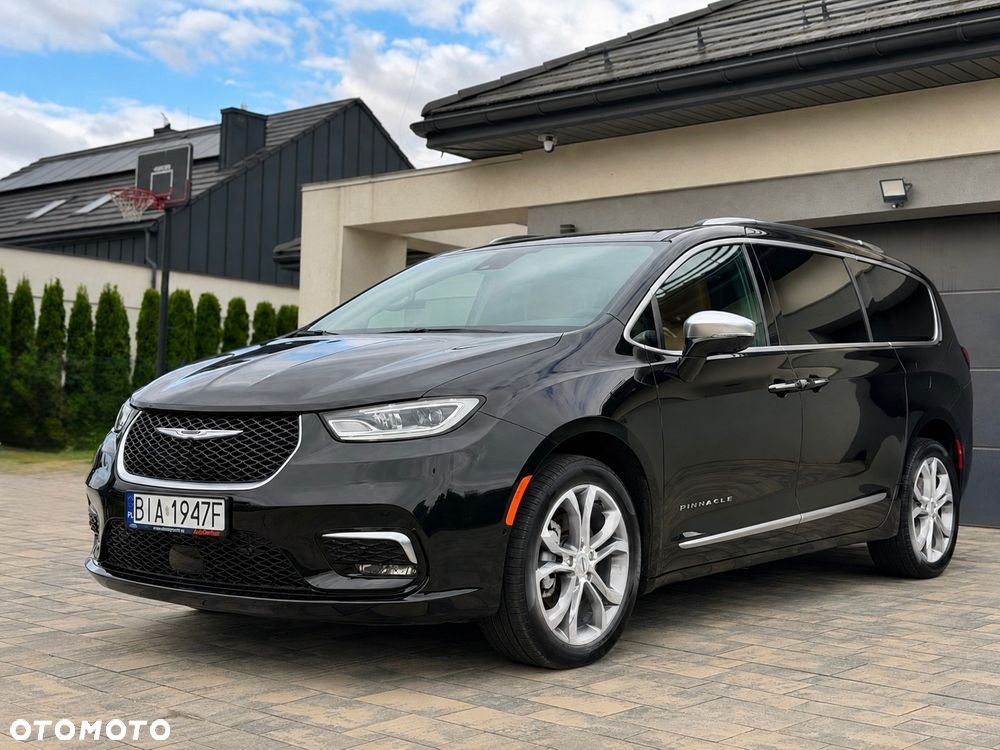 Chrysler Pacifica - 2
