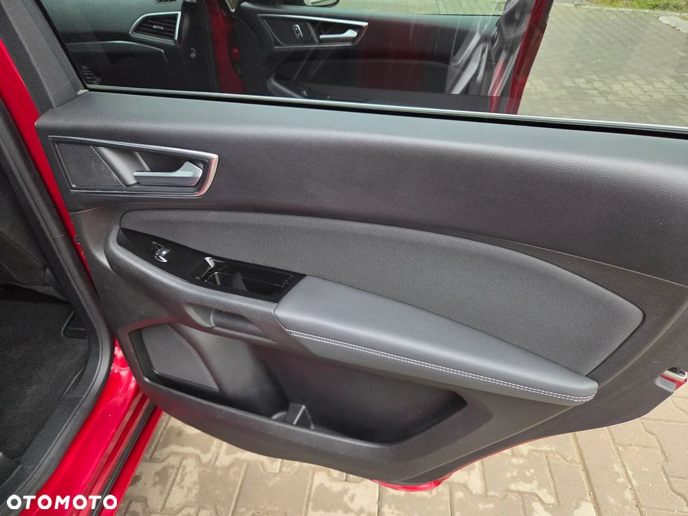 Ford S-Max 2.0 EcoBlue Titanium - 34