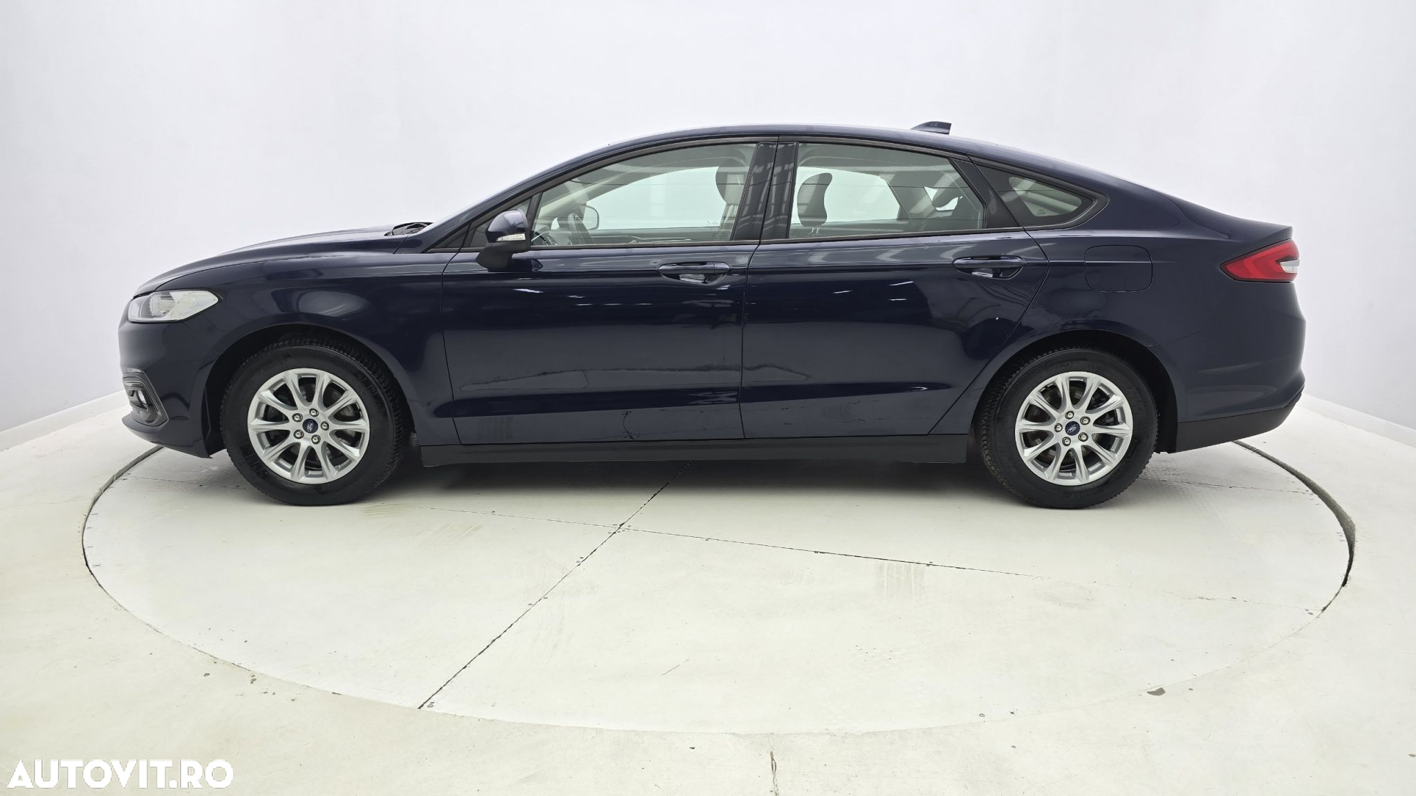 Ford Mondeo - 9