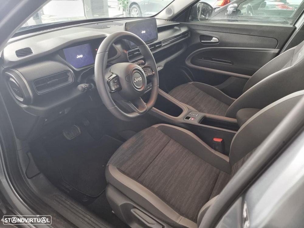Jeep Avenger 54 kWh Longitude - 13